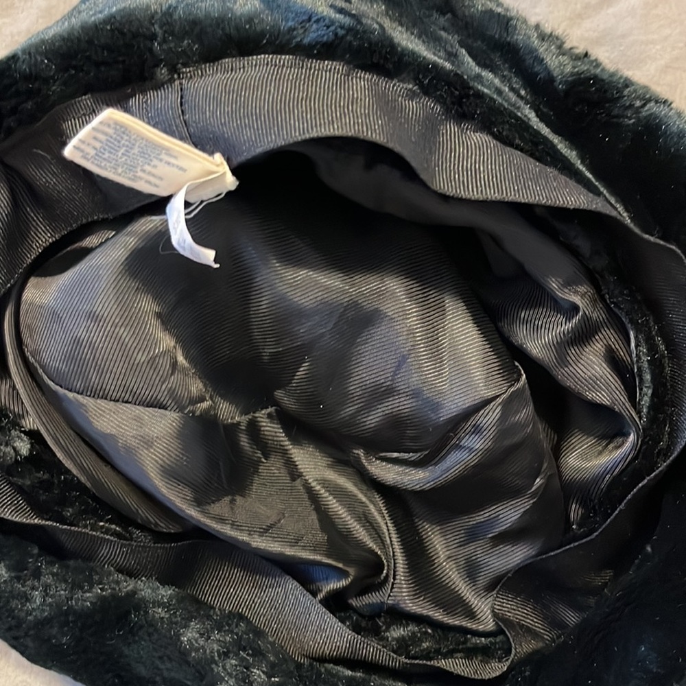 Old Navy Winter Hat - Picture 4 of 4